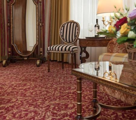Honeymoon Suite
