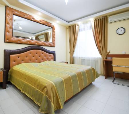 Standard double room