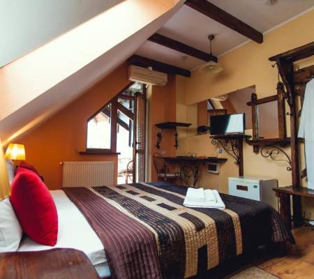 Economy Twin Room