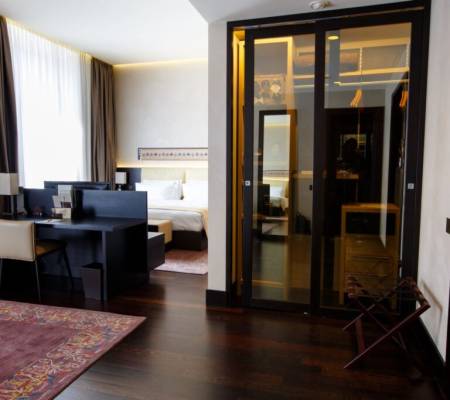 Signature Suite
