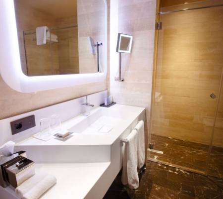Signature Suite